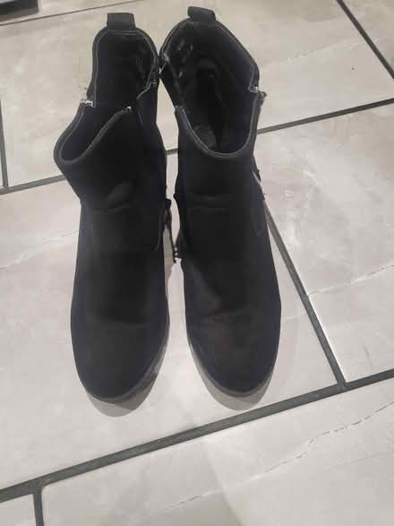 Photo of free New Look faux suede size 4 boots (BS9) #1