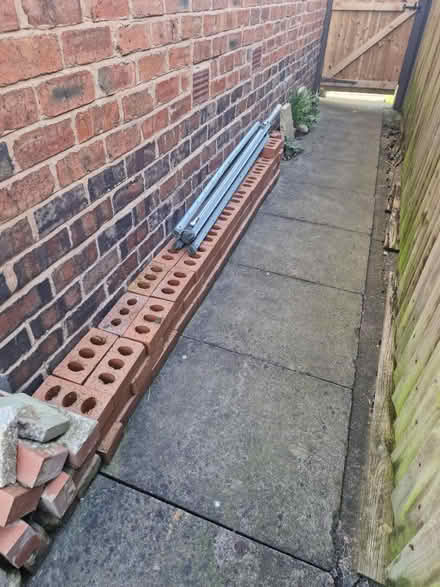 Photo of free bricks (Walsall, WS5) #1