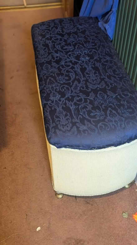 Photo of free Ottoman (Bradford on Avon BA15) #2