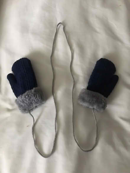 Photo of free Childrens Gloves (Havant PO9) #1