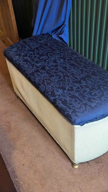 Photo of free Ottoman (Bradford on Avon BA15) #1