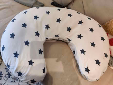 Photo of free Breastfeeding pillow (SE3) #1