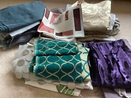 Photo of free Box of mixed fabrics (Holme Slack PR2) #2