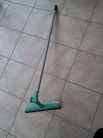 Photo of free Window cleaning tool (Marshalswick AL4) #2