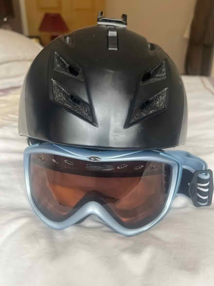 Photo of free Ski helmet and goggles (Papplewick NG15) #1