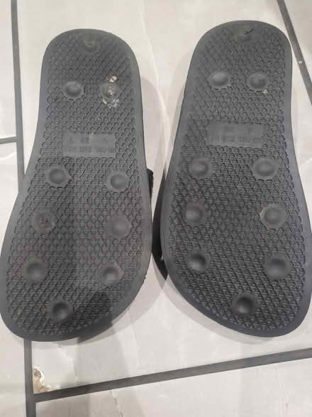 Photo of free Size 7 sliders (BS9) #2