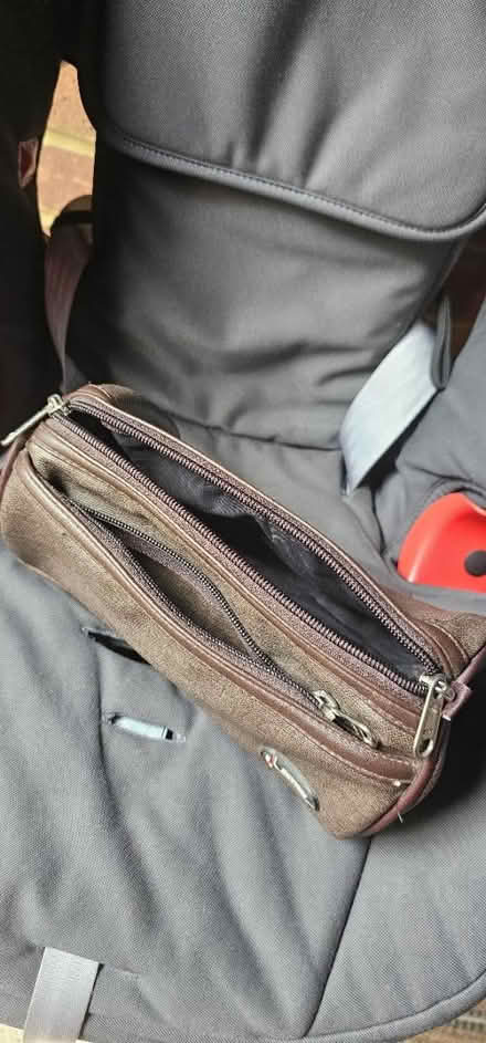 Photo of free Toiletry bag (SL3) #1