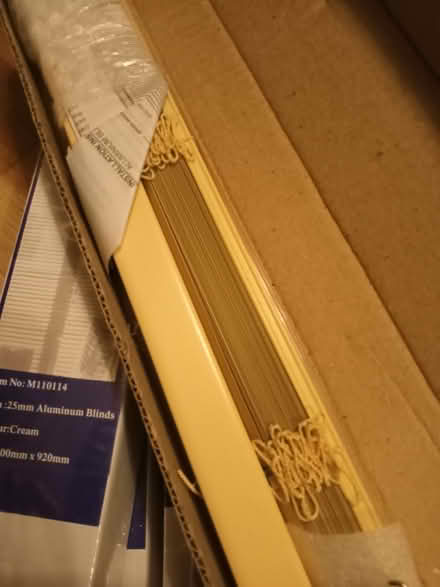 Photo of free Brand new small Venetian blinds - cream (Little Hallam DE7) #2