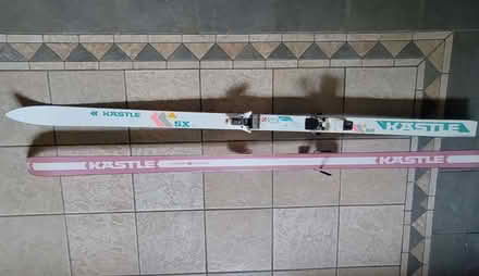 Photo of free Kästle SX370 skis 200cm and ski bag (Buckskin RG22) #1