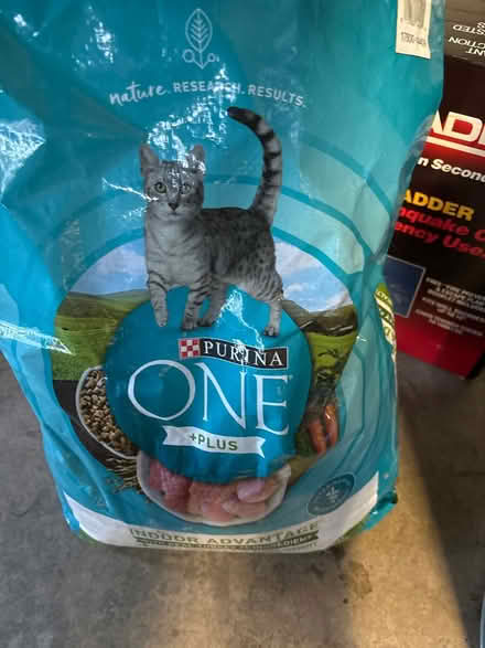 Photo of free Purina One cat food (60174) #1