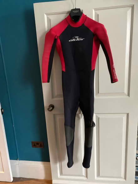 Photo of free Teens / Small Adult Wetsuit (St Albans AL3) #1