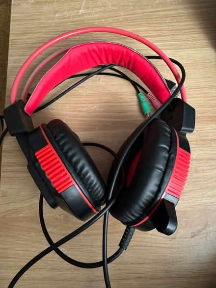 Photo of free Headphones (Eye, PE6) #2