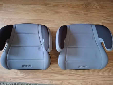 Photo of free Car booster seats (backless) (Woodridge (75th & Janes)) #1