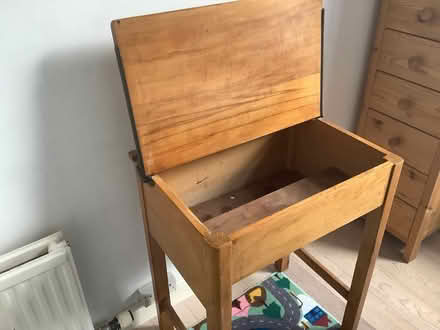 Photo of free School desk (Moorfields) #2