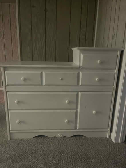 Photo of free Baby dresser/changing table (421 Springside Ln, BG) #1