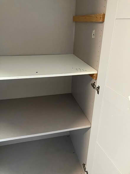Photo of free Various kitchen/wardrobe furniture (Kidlington OX5) #3