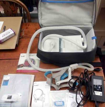 Photo of free CPAP respiration aid. Philips Resmed Dreamstation. (Stroud GL5) #2