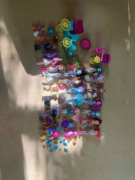 Photo of free Enchantimal dolls (Sevenoaks (near station)) #1