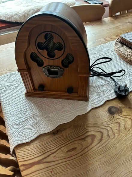 Photo of free Vintage look Radio (Hampden Park BN22) #3