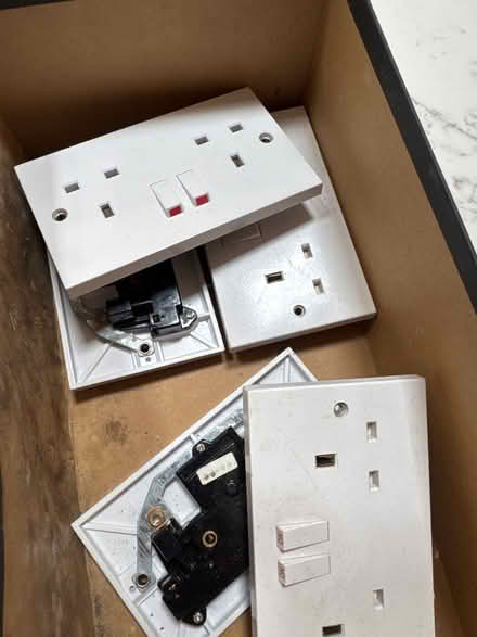 Photo of free 5 x double plug sockets (Hitchin, near town (SG5)) #1