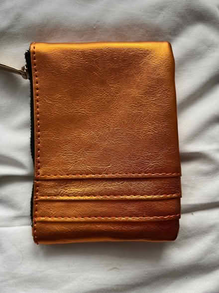 Photo of free Small wallet or mini purse (Emlyn Gardens W3) #4