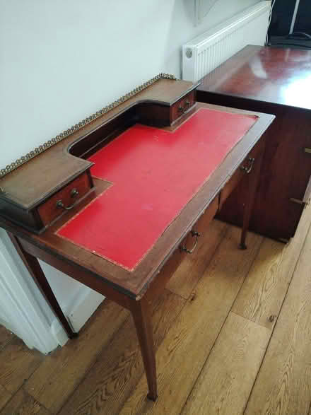 Photo of free wooden dressing table (Plumstead SE18) #1