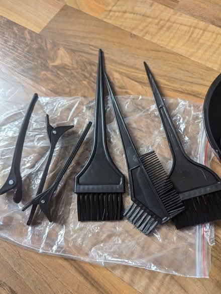 Photo of free Hair dye tools (E4) #2