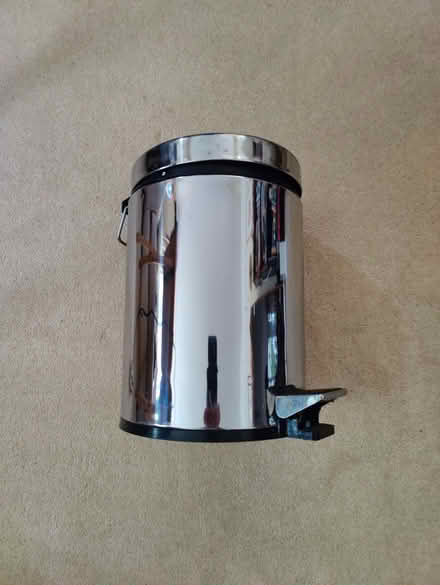 Photo of free Pedal bin (Hazel Grove SK7) #1