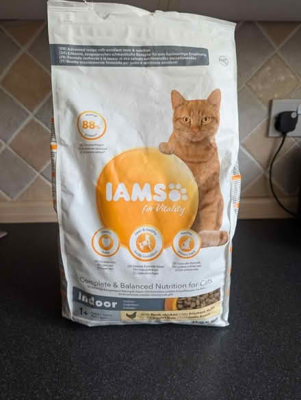 Photo of free Cat food Iams indoor adult - opened (SE23) #1