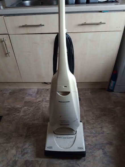 Photo of free 1900W upright vacuum (Blackwell CA2) #1