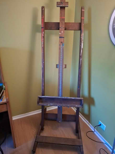 Photo of free Artist Easel-very large (Woodridge (75th & Janes)) #1