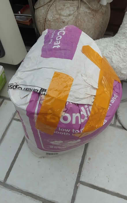 Photo of free New bag Gypsum Finish Coat Plaster (CV35 Nr Kenilworth) #2