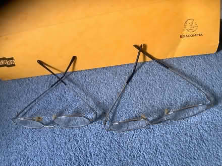 Photo of free Reading glasses (Ellastone DE6) #1