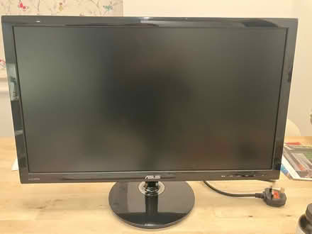 Photo of free ASUS computer monitor (Church Crookham GU52) #1