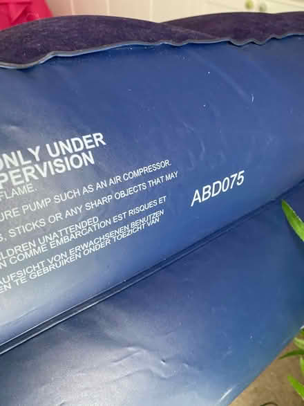 Photo of free Blow up mattress (possibly faulty) (New Cross, SE14) #3