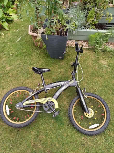 Photo of free Small bicycle (Little Heath RM6) #1