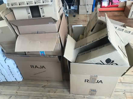 Photo of free boxes moving (Burnham SL1) #1