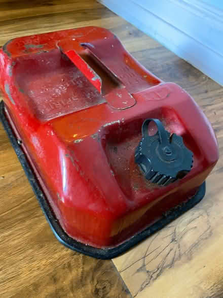 Photo of free Petrol can (EH6) #1