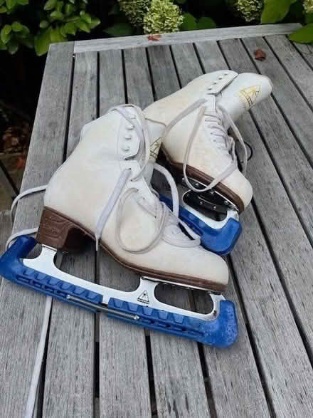 Photo of free Ice skates (Earls Court SW10) #1