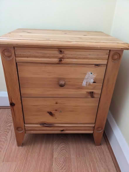 Photo of free bedside table unit (West Acton W3) #1