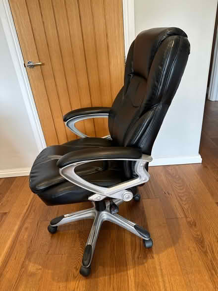 Photo of free Office Chair (Height & Tilt Adjust) (New Milton BH25) #4