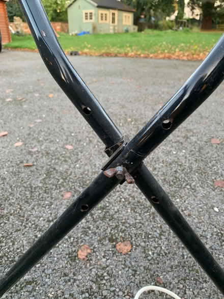 Photo of free Adjustable keyboard or synth stand (Sutton Pools OX14) #2