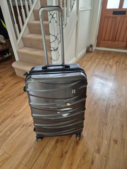 Photo of free medium IT suitcase (Deddington OX15) #1