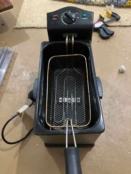 Photo of free Fryer (Bingley BD16) #2
