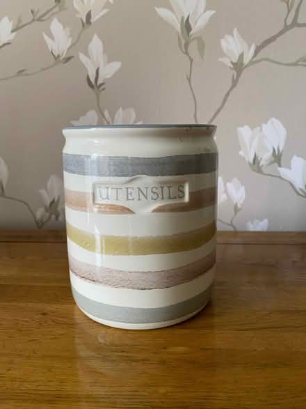 Photo of free Utensil Holder (Bassingham LN5) #2