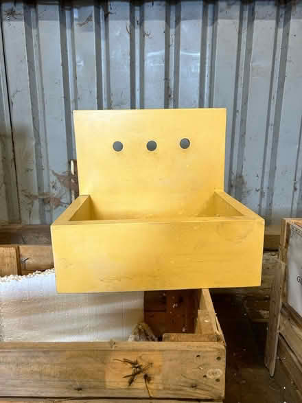 Photo of free Large concrete sinks (Stapleford abbots) #1