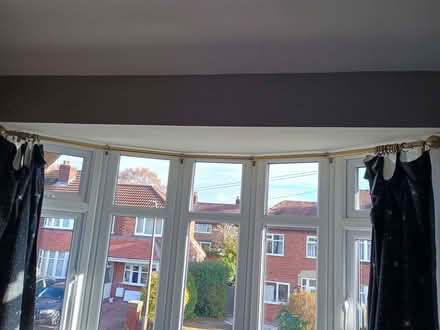 Photo of free X 2 Curved bay curtain poles (Sale Moor M33) #4