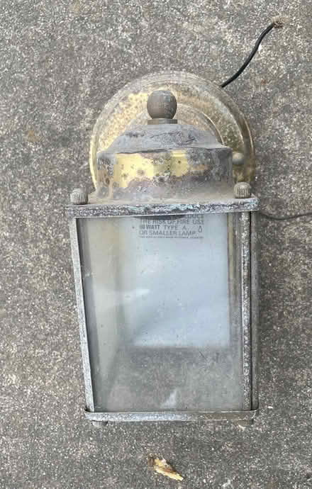 Photo of free 4 exterior lights (Near De Anza College) #3