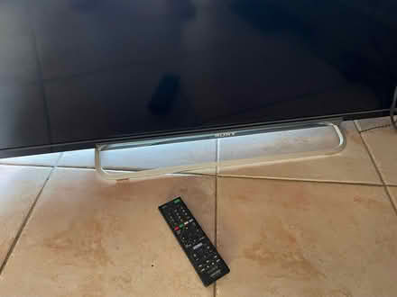 Photo of free 43” tv (CT3) #2