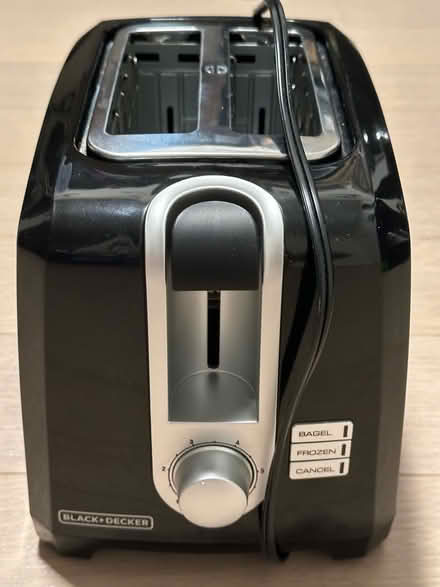 Photo of free Black n Decker Toaster *Like New (UES) #1